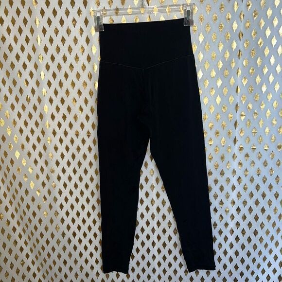 OFFLINE By Aerie Real Me High Waisted Crossover Legging black size M - Picture 8 of 8